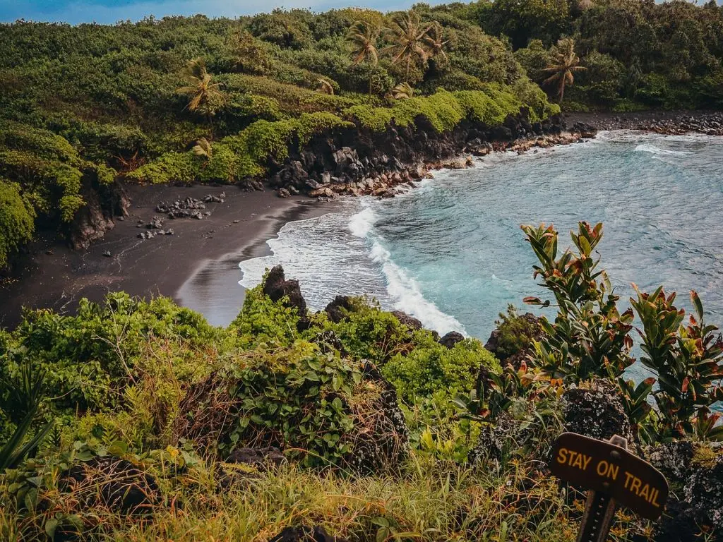 Planning Maui Adventures: A Tour Operator's Guide + Tour Example.