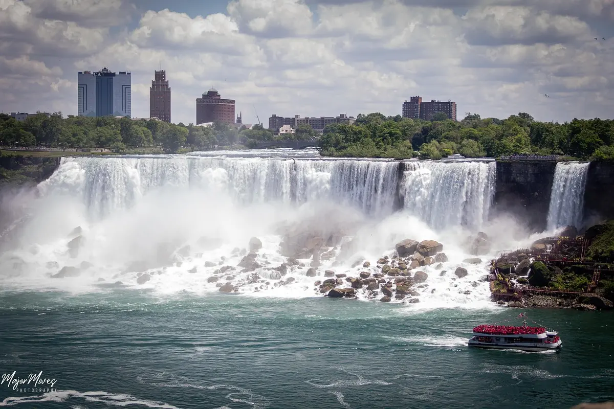 The Thrill Travel Economy is Growing: Here Are Examples of Adventure Tour Options for Modern Travellers