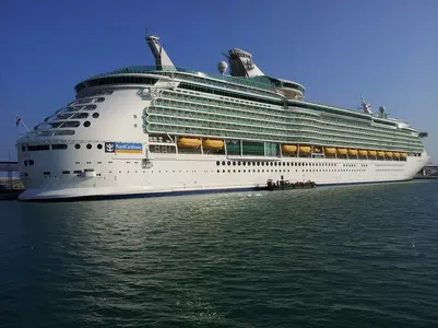 Cruise Ship 1.webp